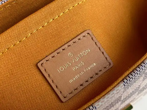 First bag ru LOUIS VUITTON CROISETTE