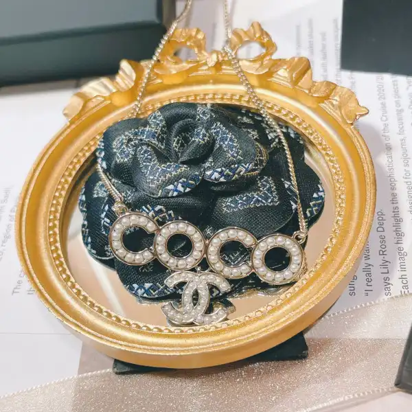 Firstbag Ru CHANEL NECKLACE