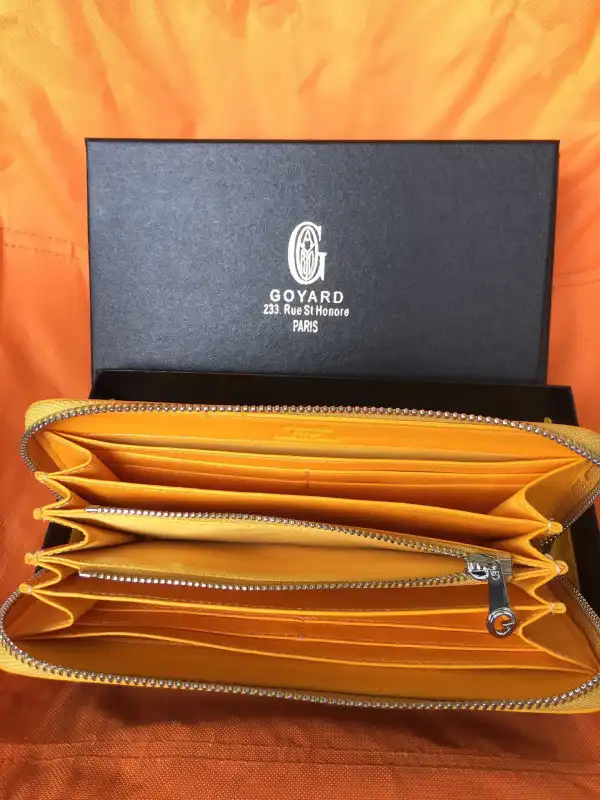 GOYARD ZIPPY WALLET