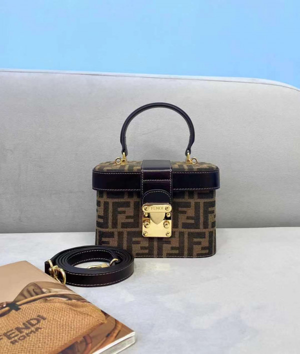 HOT SALE FENDI HANDLE BAG