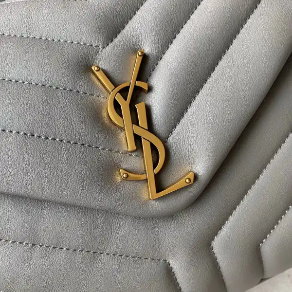 Firstbag Ru YSL LOULOU MEDIUM