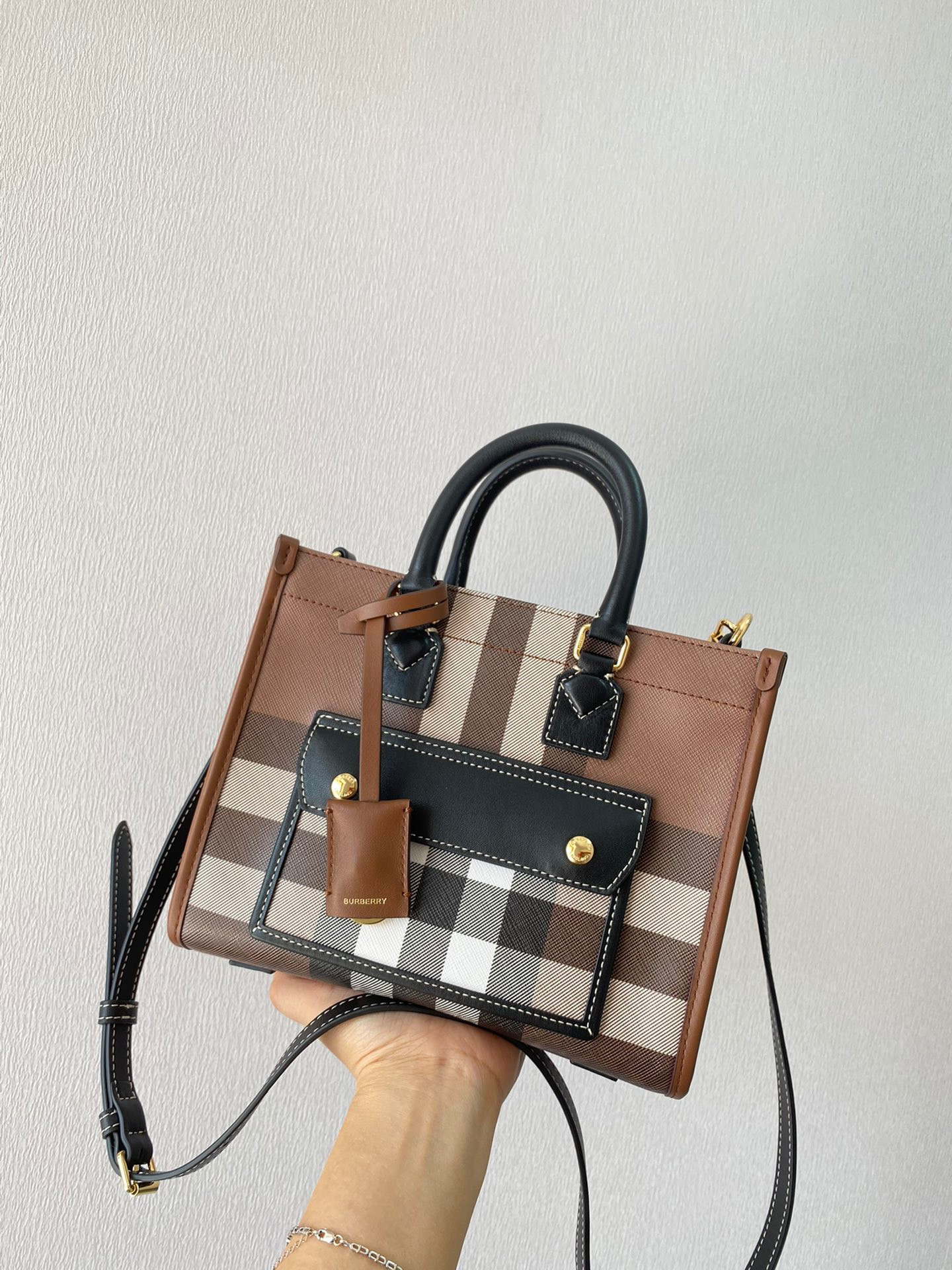 HOT SALE BURBERRY Mini Freya TOTE