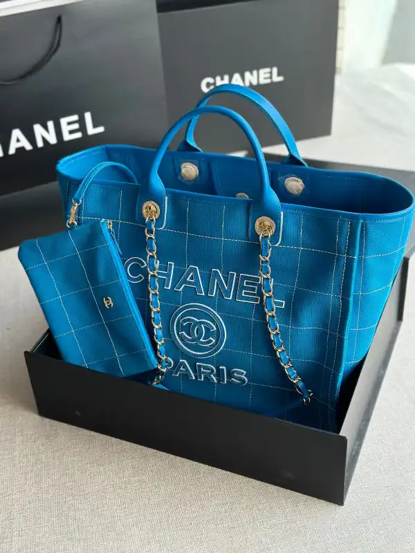 CHANEL MAXI SHOPPING BAG