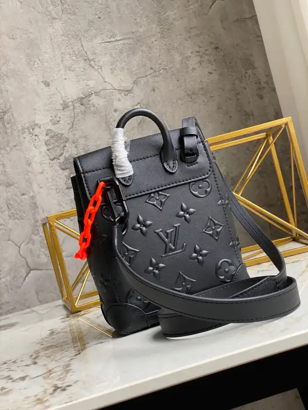 First bag ru LOUIS VUITTON STEAMER XS