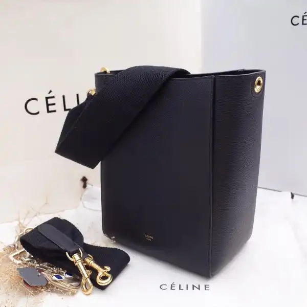 CELIN* SANGLE BUCKET