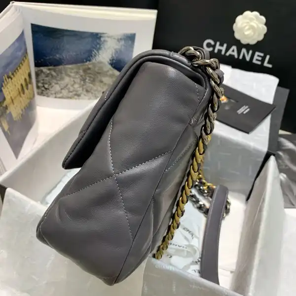 CHANEL 19 FLAP BAG