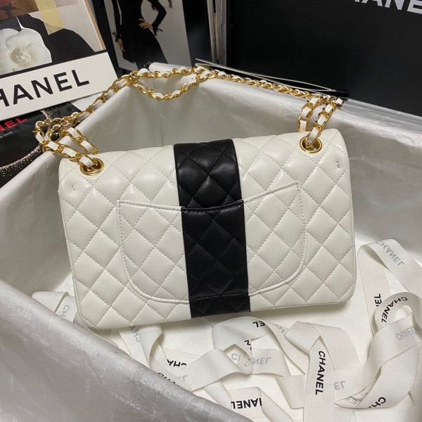 CL CLASSIC HANDBAG