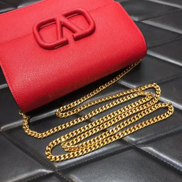 VALENTINO VSLING WALLET WITH CHAIN