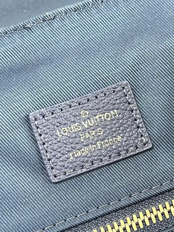 Cheap LOUIS VUITTON CHRISTOPHER PM