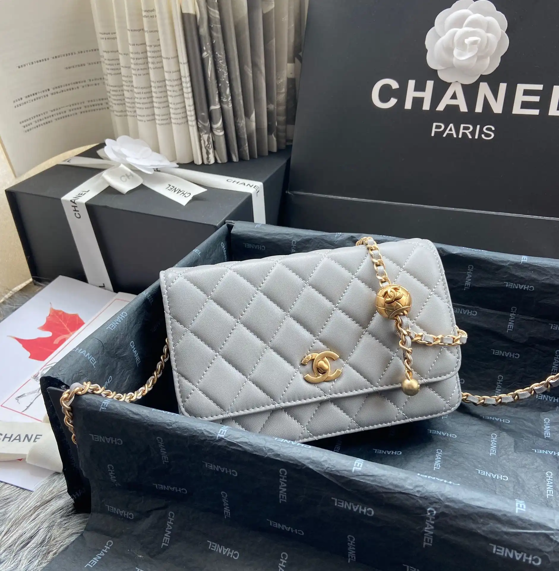 CL CHAIN WALLET