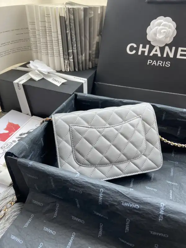 CHANEL CHAIN WALLET