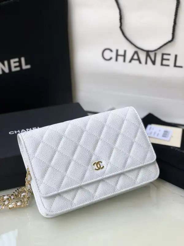 CHANEL CHAIN WALLET CAVIAR