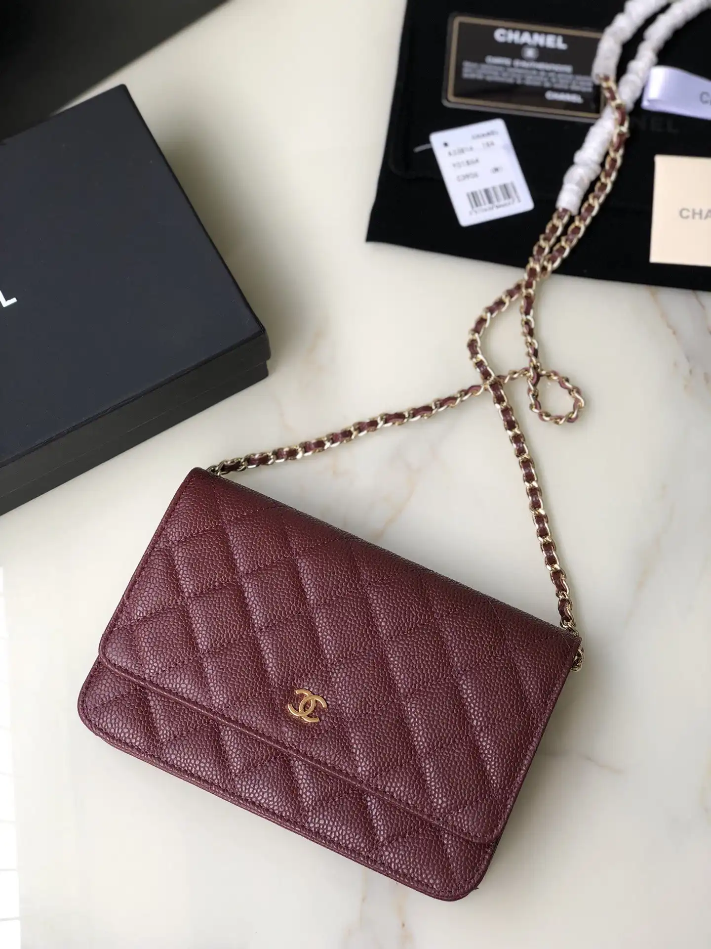 CL CHAIN WALLET CAVIAR