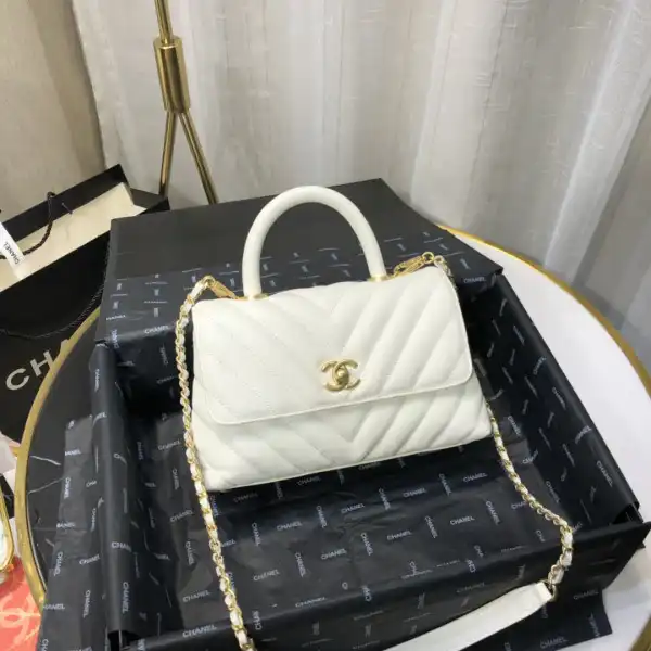 First Bag Ru CHANEL COCO HANDLE