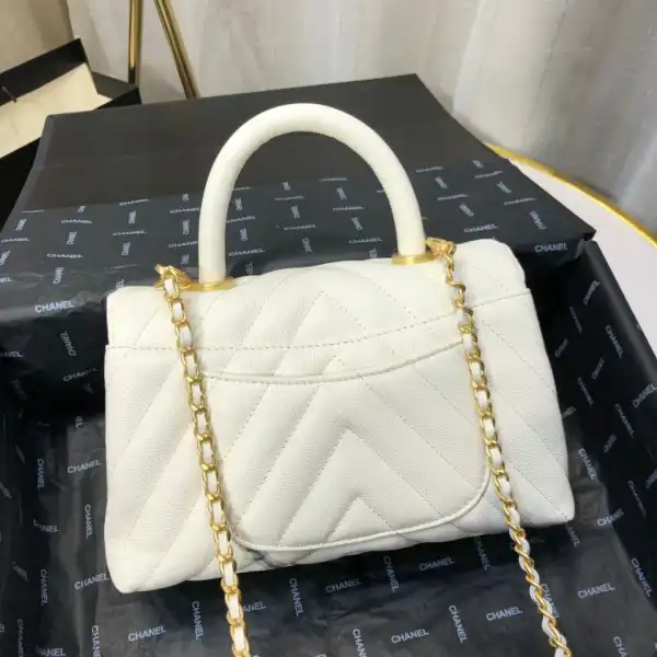 First Bag Ru CHANEL COCO HANDLE