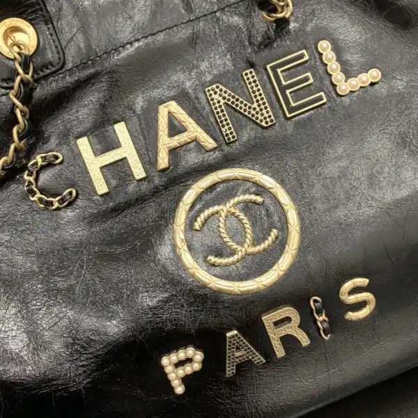 CHANEL SHOPPING BAG