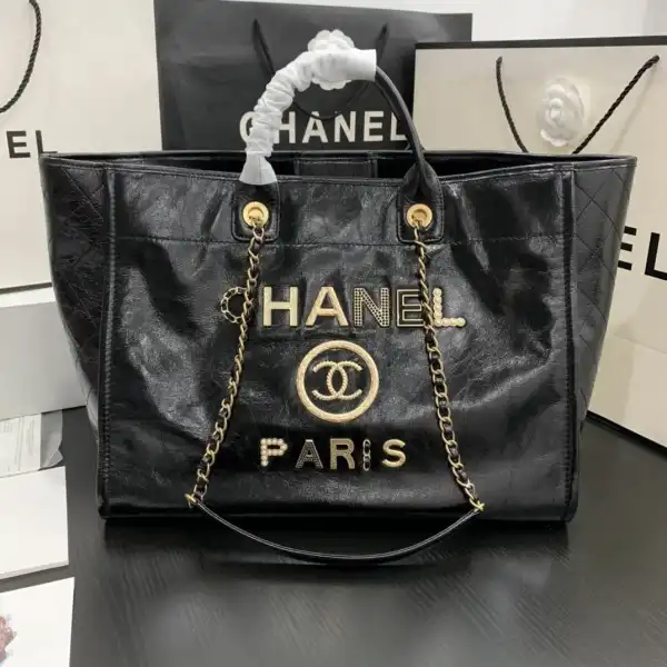 CHANEL SHOPPING BAG