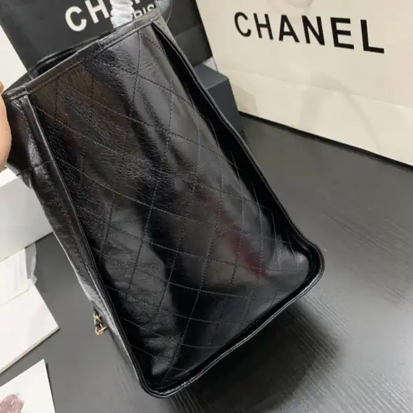 CHANEL SHOPPING BAG