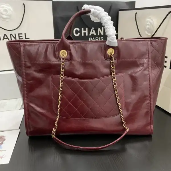 CHANEL SHOPPING BAG