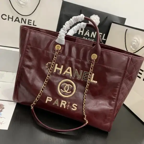 CHANEL SHOPPING BAG