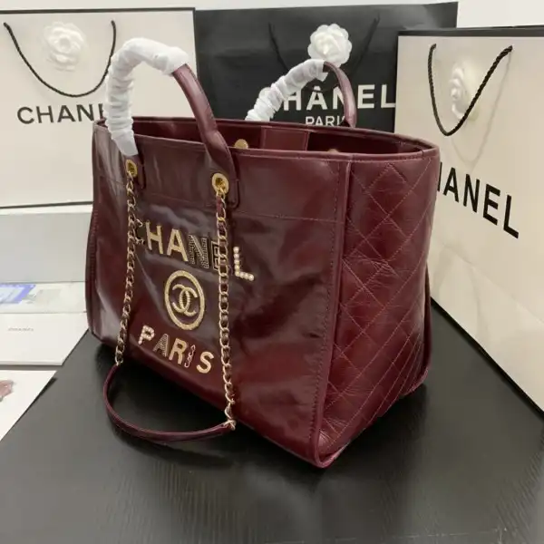 CHANEL SHOPPING BAG