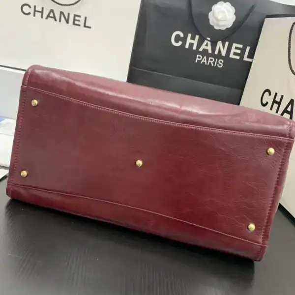 CHANEL SHOPPING BAG