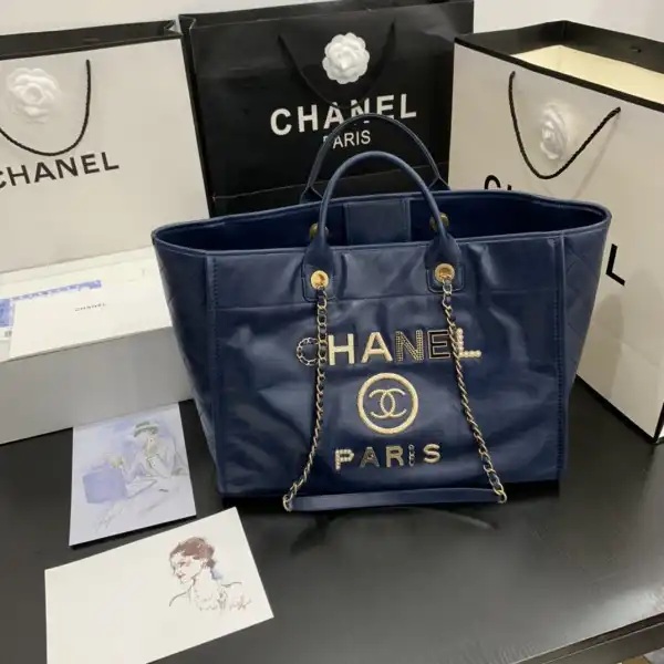 CHANEL SHOPPING BAG