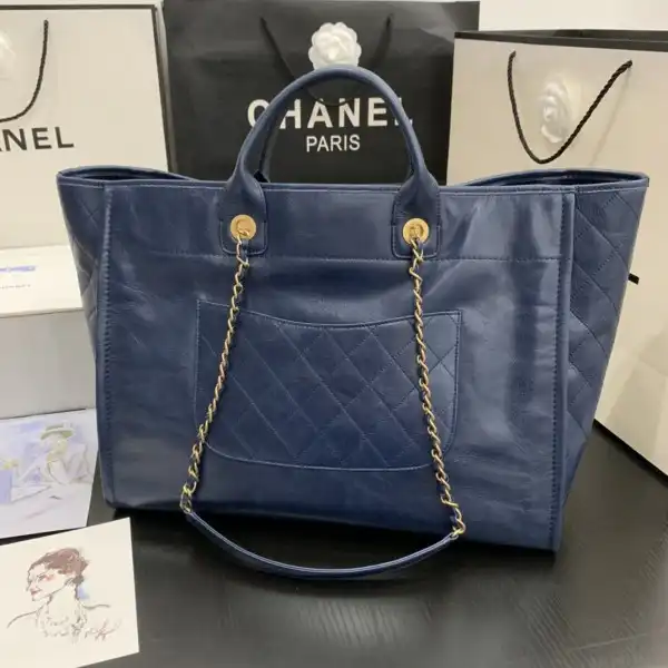 CHANEL SHOPPING BAG