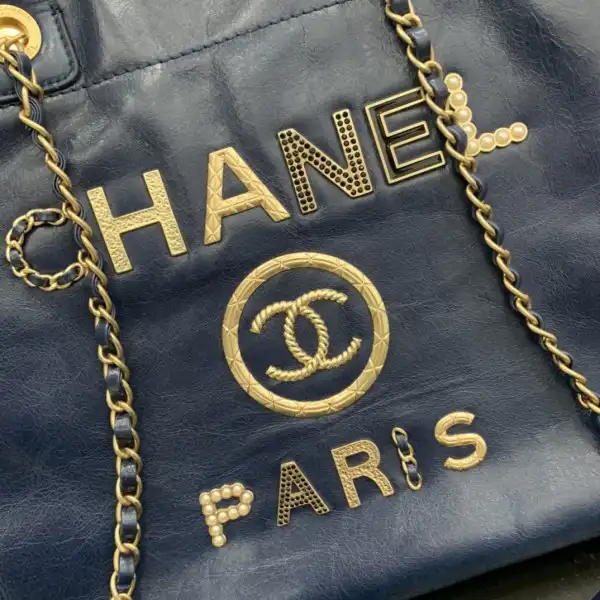 CHANEL SHOPPING BAG