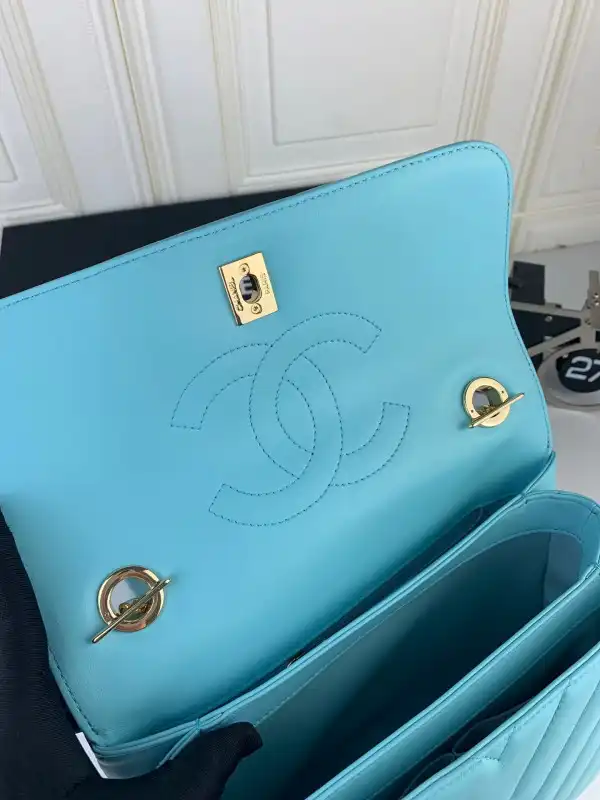 CHANEL TRENDY BAG