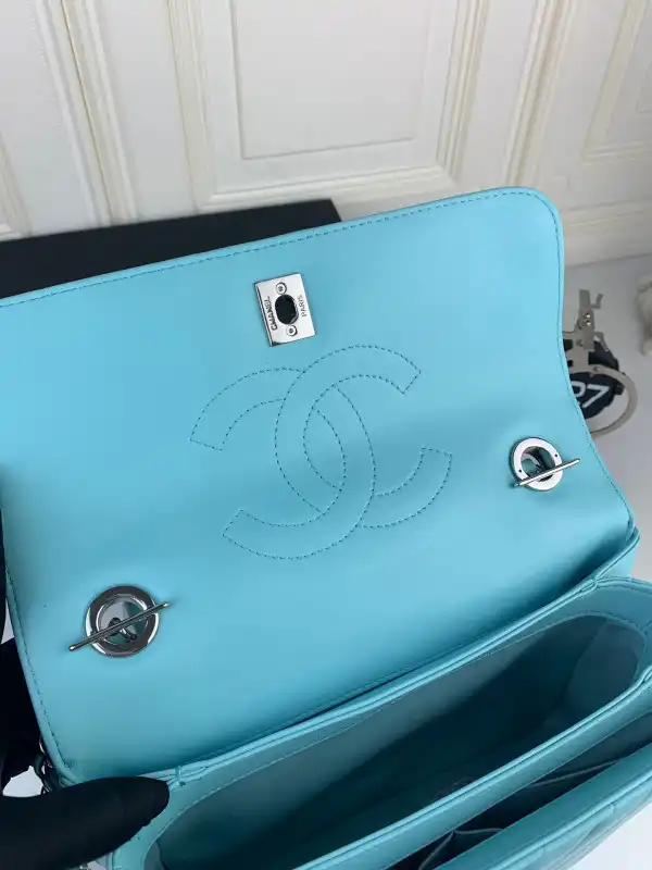 CHANEL TRENDY BAG