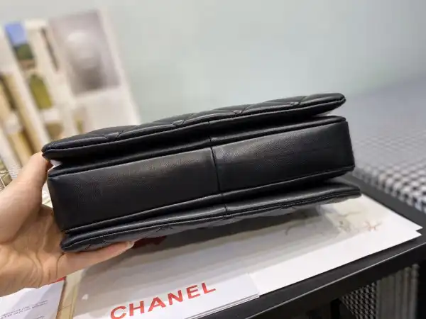 CHANEL TRENDY BAG