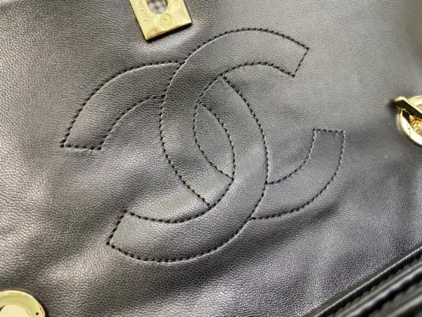 CHANEL TRENDY BAG