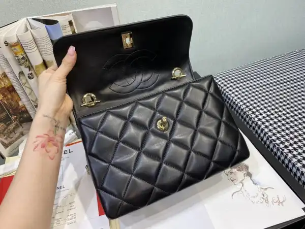 CHANEL TRENDY BAG