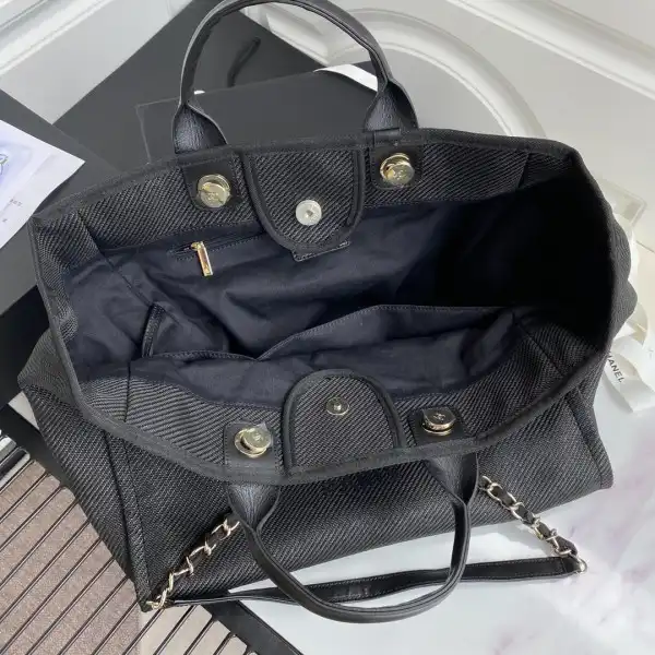 CHANEL TOTE BAG