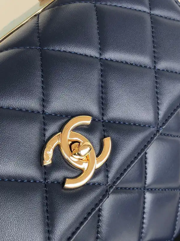 CHANEL TRENDY BAG