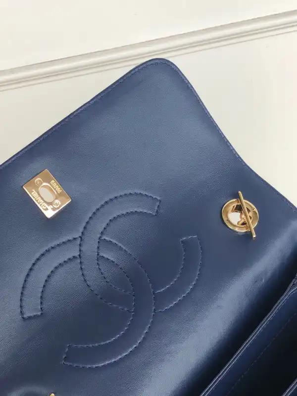 CHANEL TRENDY BAG