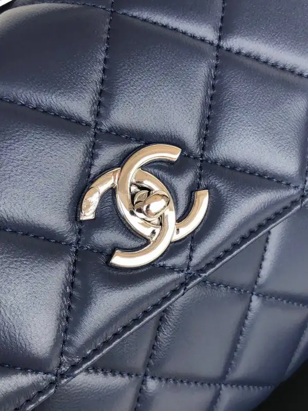 CHANEL TRENDY BAG