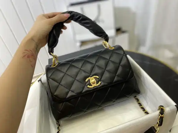 Bagsoffer yupoo CL FLAP BAG