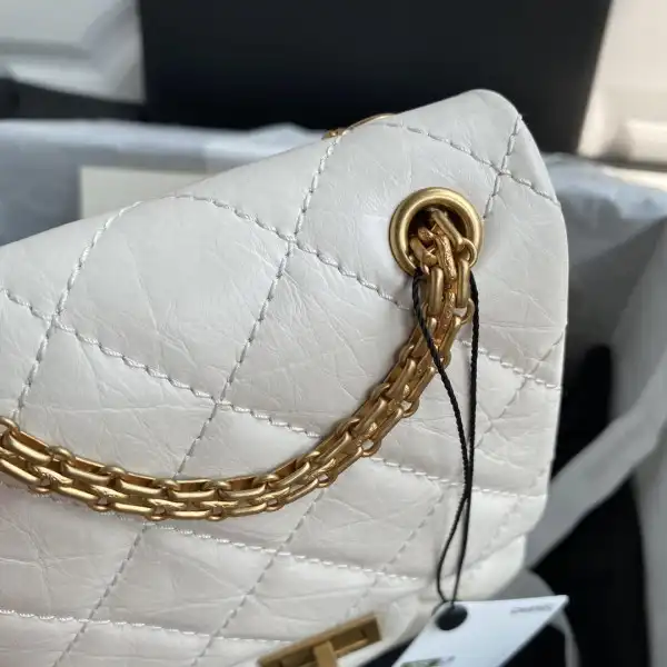 First bag ru CHANEL FLAP BAG