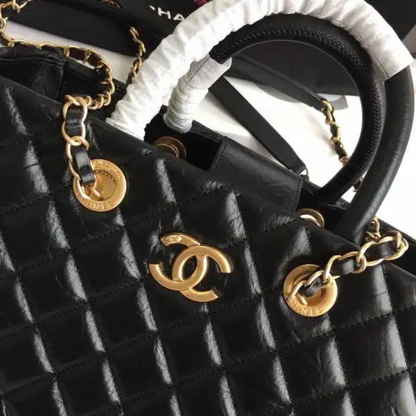 First bag ru CHANEL TOTE BAG