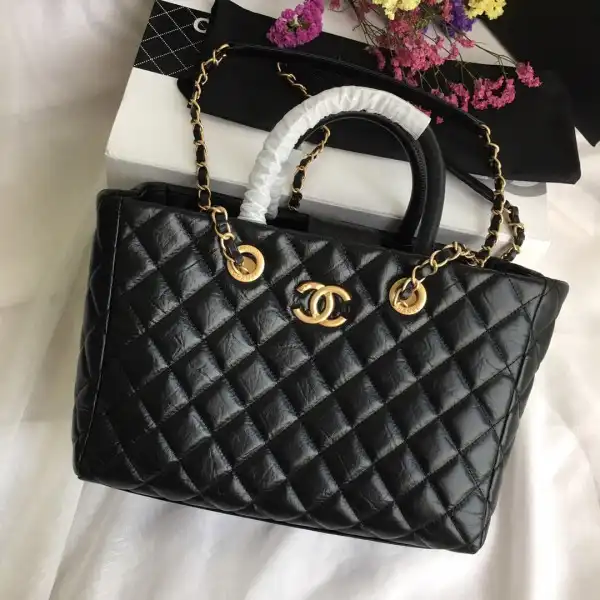 First bag ru CHANEL TOTE BAG