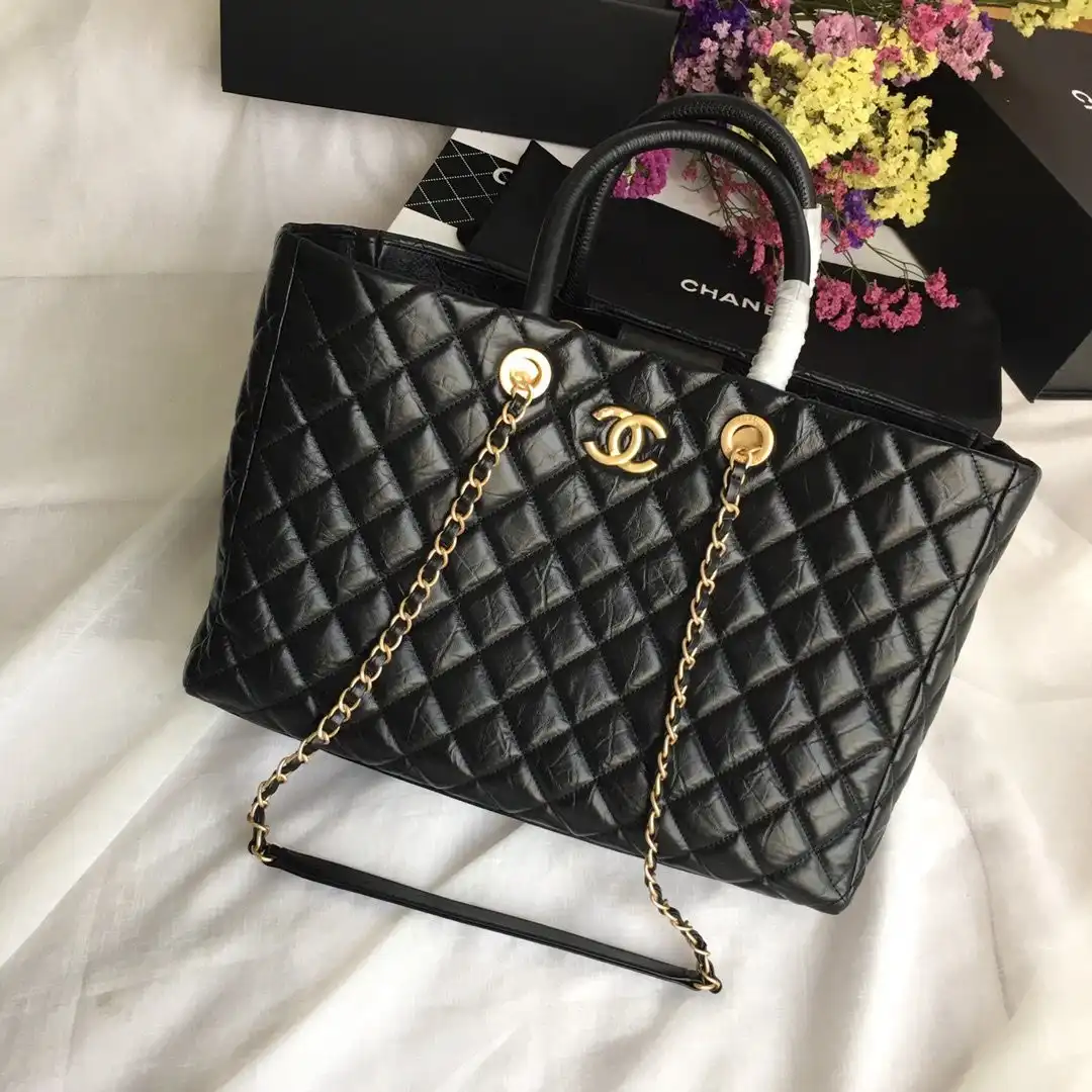 CHANEL TOTE BAG