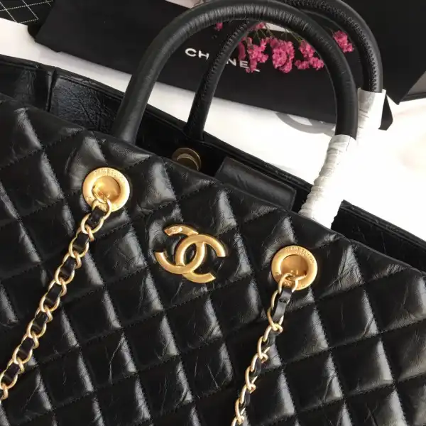 CHANEL TOTE BAG