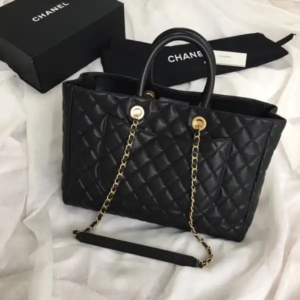 CHANEL TOTE BAG