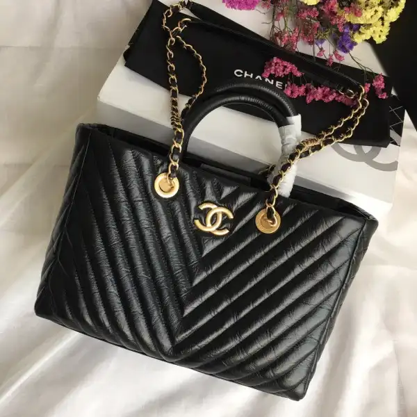 CHANEL TOTE BAG