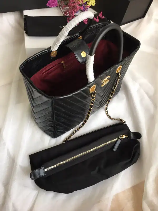 CHANEL TOTE BAG