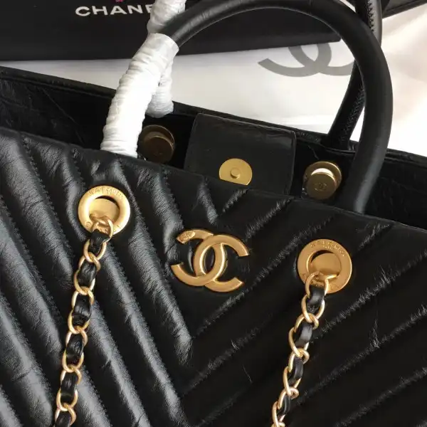 CHANEL TOTE BAG