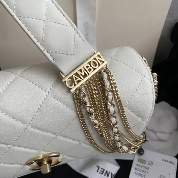 Firstbag Ru CHANEL FLAP BAG