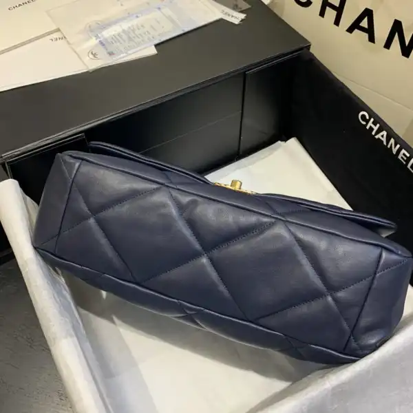 CHANEL 19 FLAP BAG